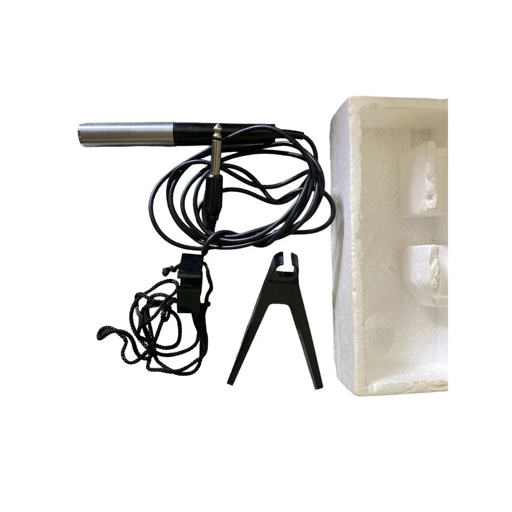 Realistic MC-1000 Dynamic Microphone in Original Box (Vintage)